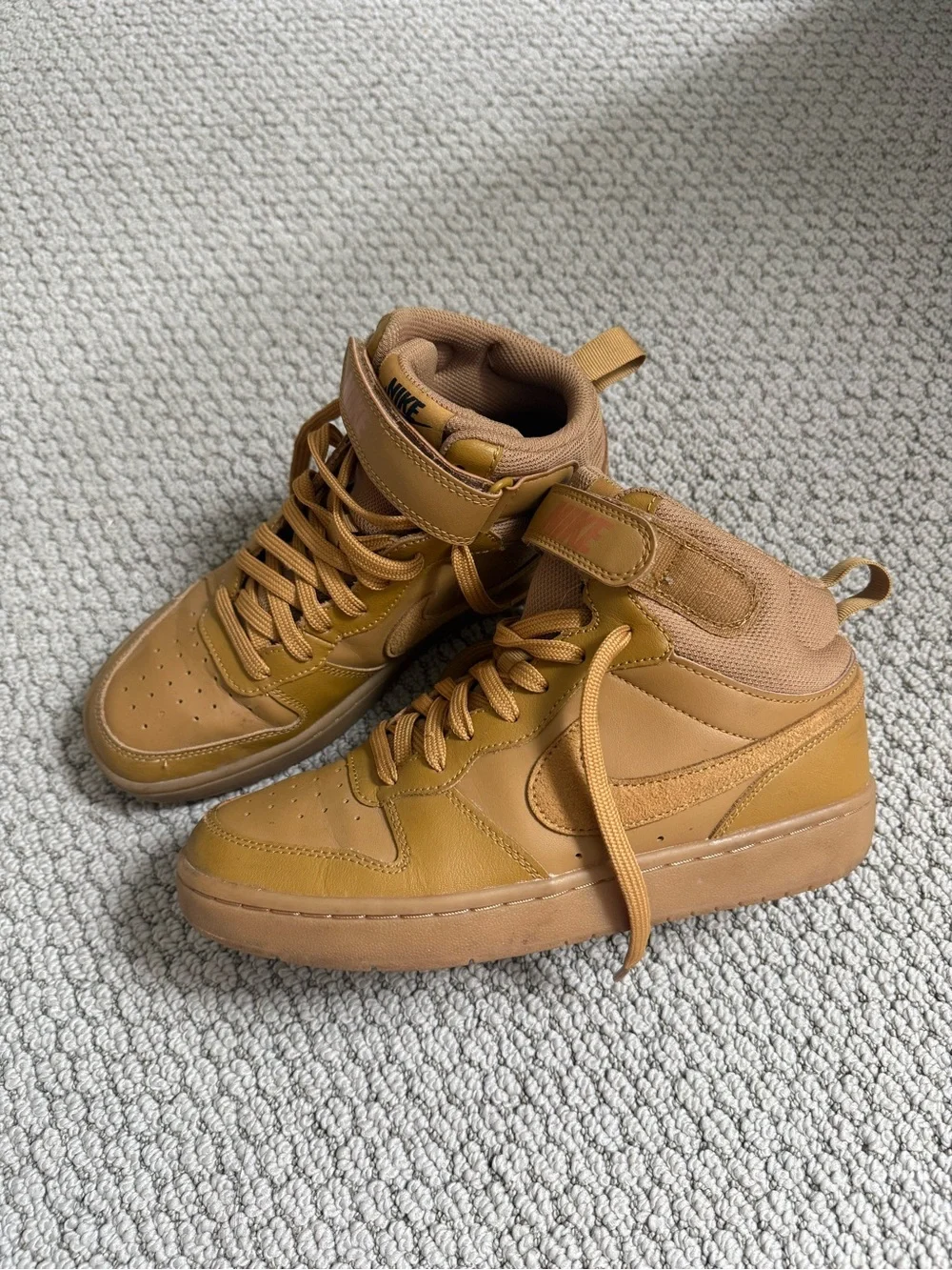 Nike Kids High-Top Sneakers - mustard / gold